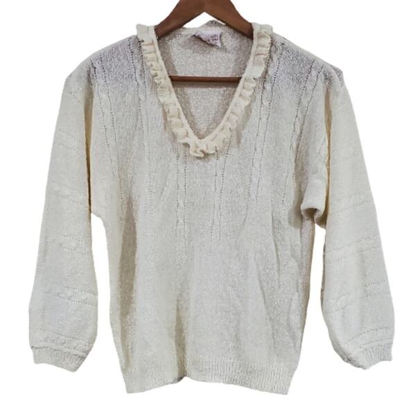 Vintage Sweater Womens Medium 70s Cream Ruffles Cottage Coquette Preppy Neutral - Picture 1 of 8